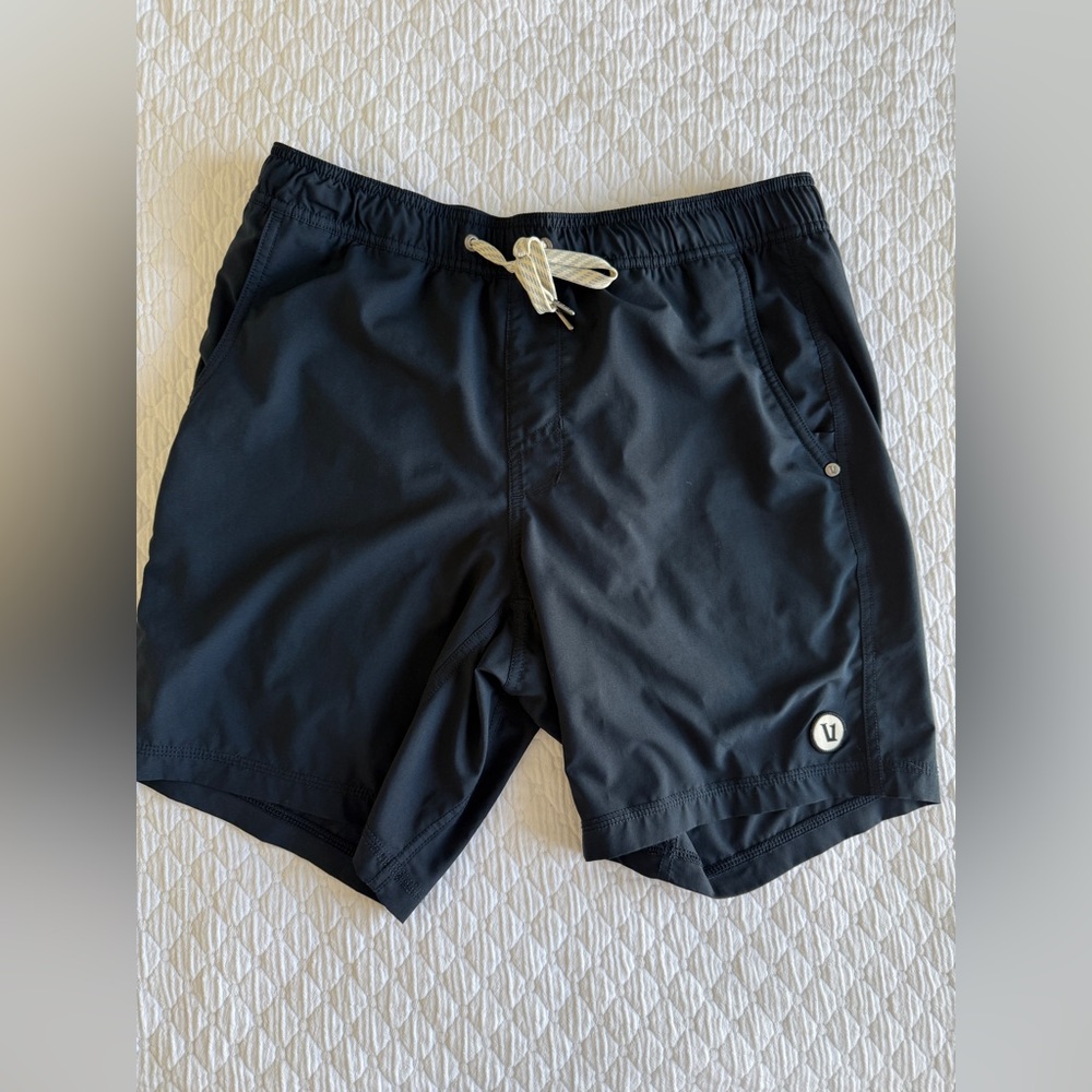 Vuori Men's Dark Black Lined Shorts